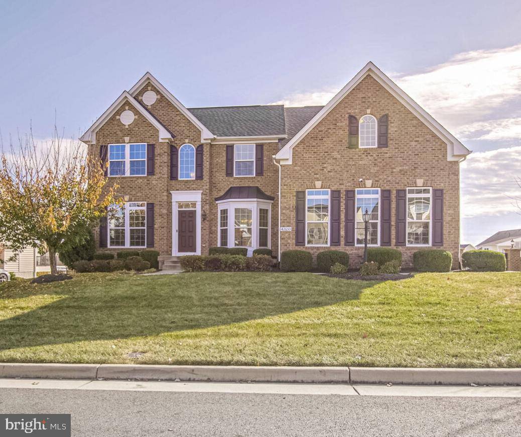 Chantilly, VA 20152,42653 LOBELIA PL