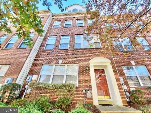 Alexandria, VA 22312,5442 PATUXENT KNOLL PL