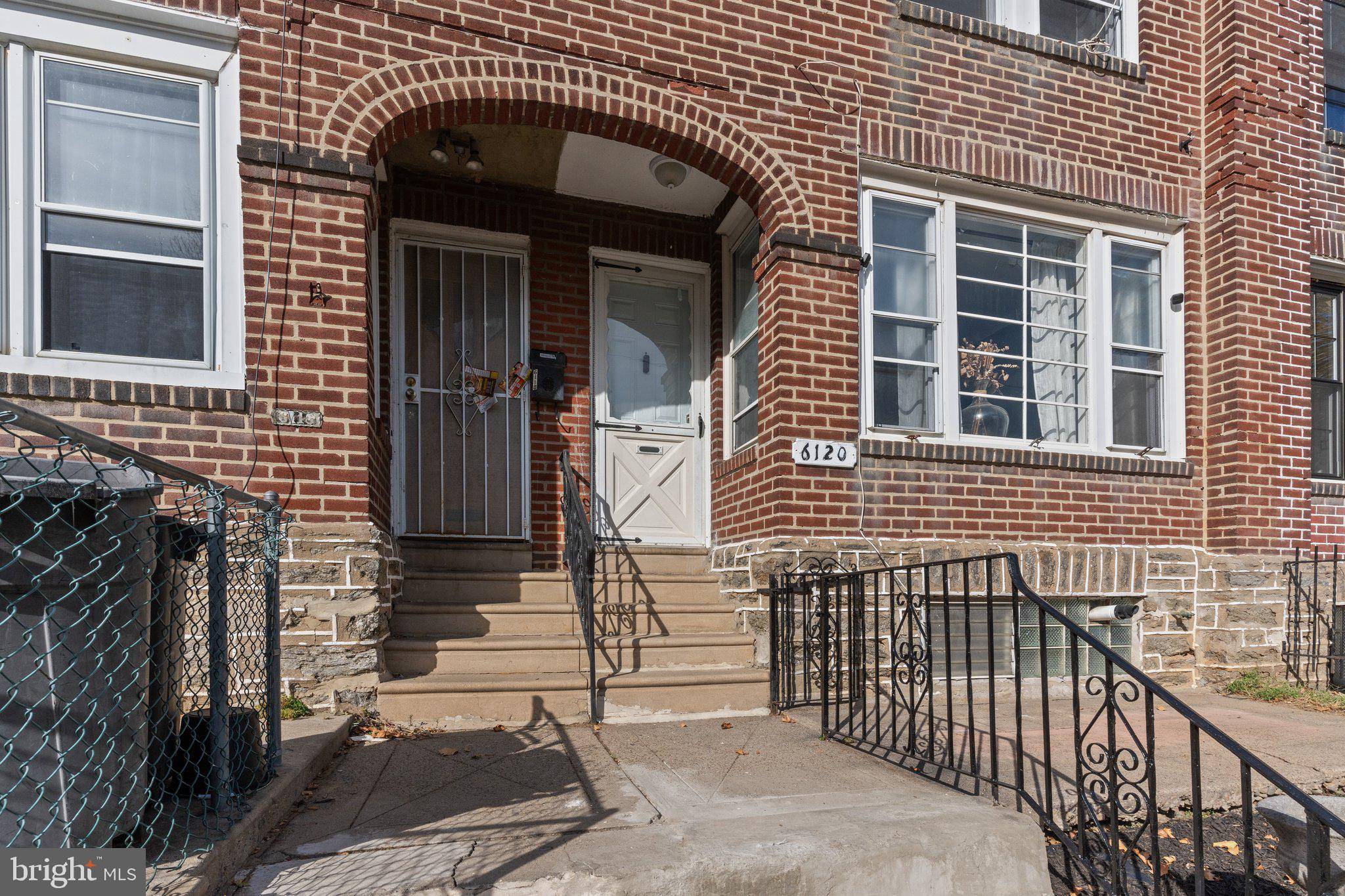 Philadelphia, PA 19135,6120 VANDIKE ST