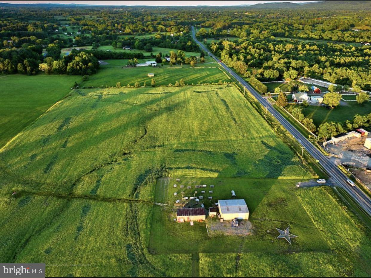 Lovettsville, VA 20180,11 FAMILY LN