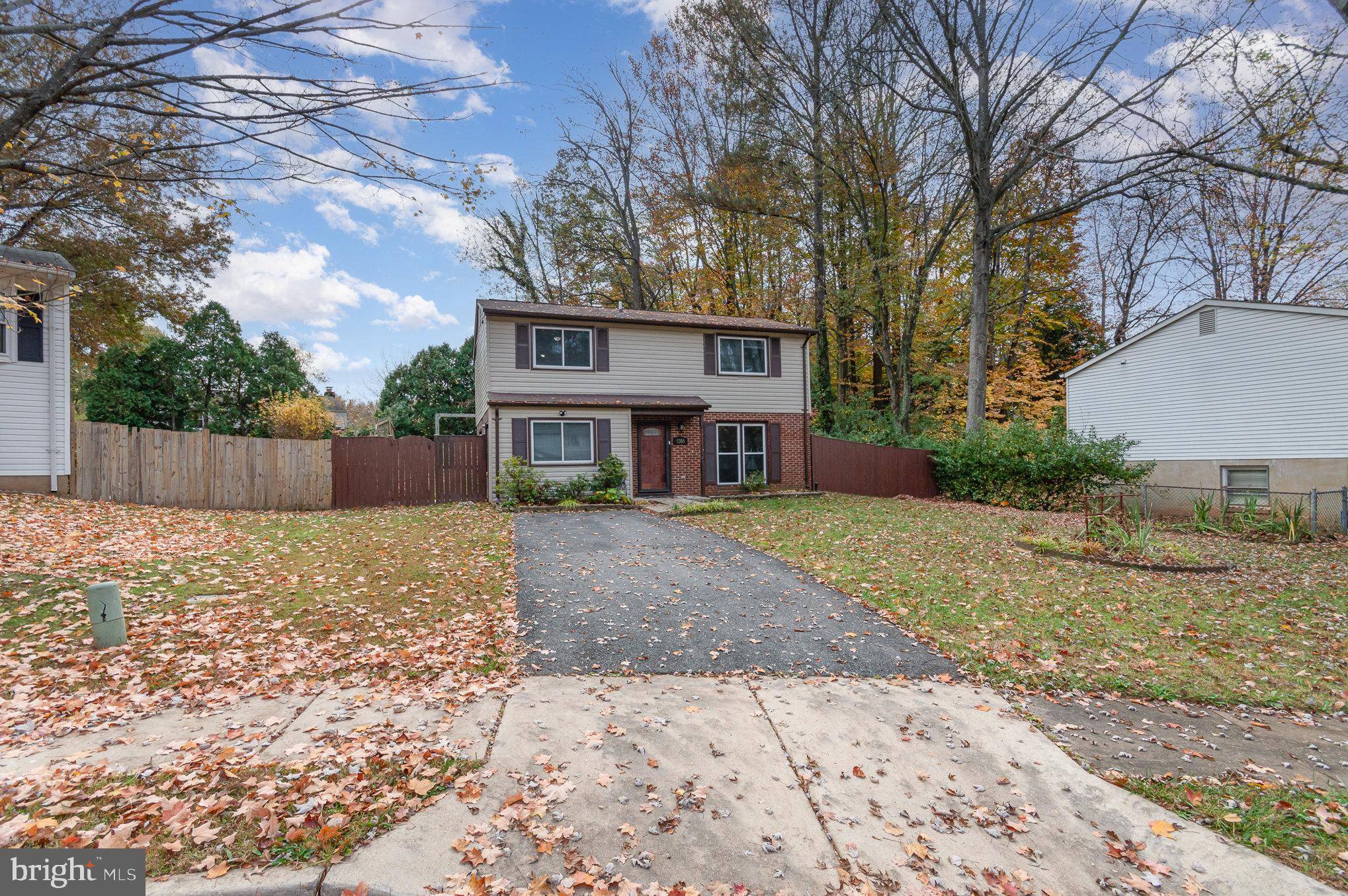 Woodbridge, VA 22193,5305 MACWOOD DR