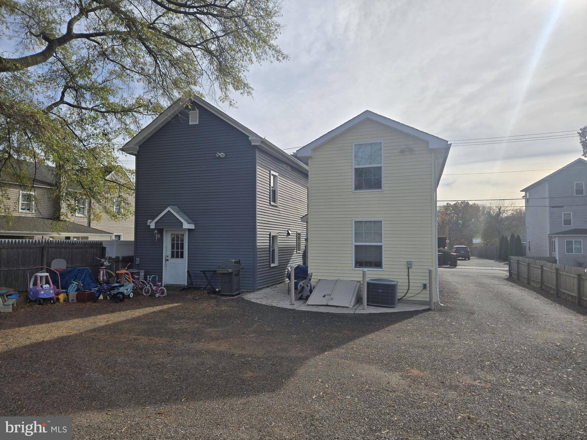 Woodstown, NJ 08098,13-15 E MILLBROOKE AVE