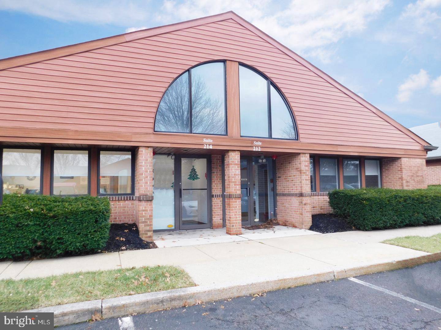 Langhorne, PA 19047,402 MIDDLETOWN BLVD #212