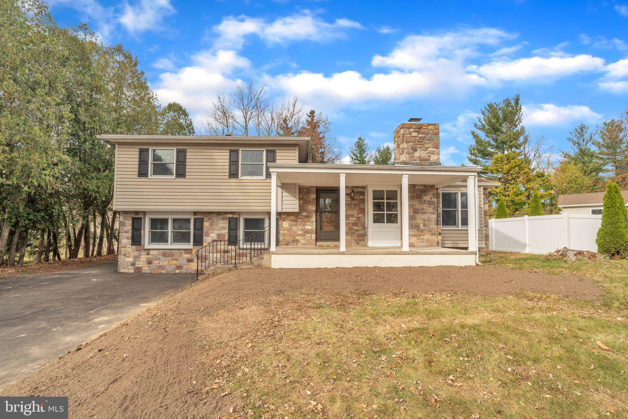 Doylestown, PA 18901,12 BROADALE RD