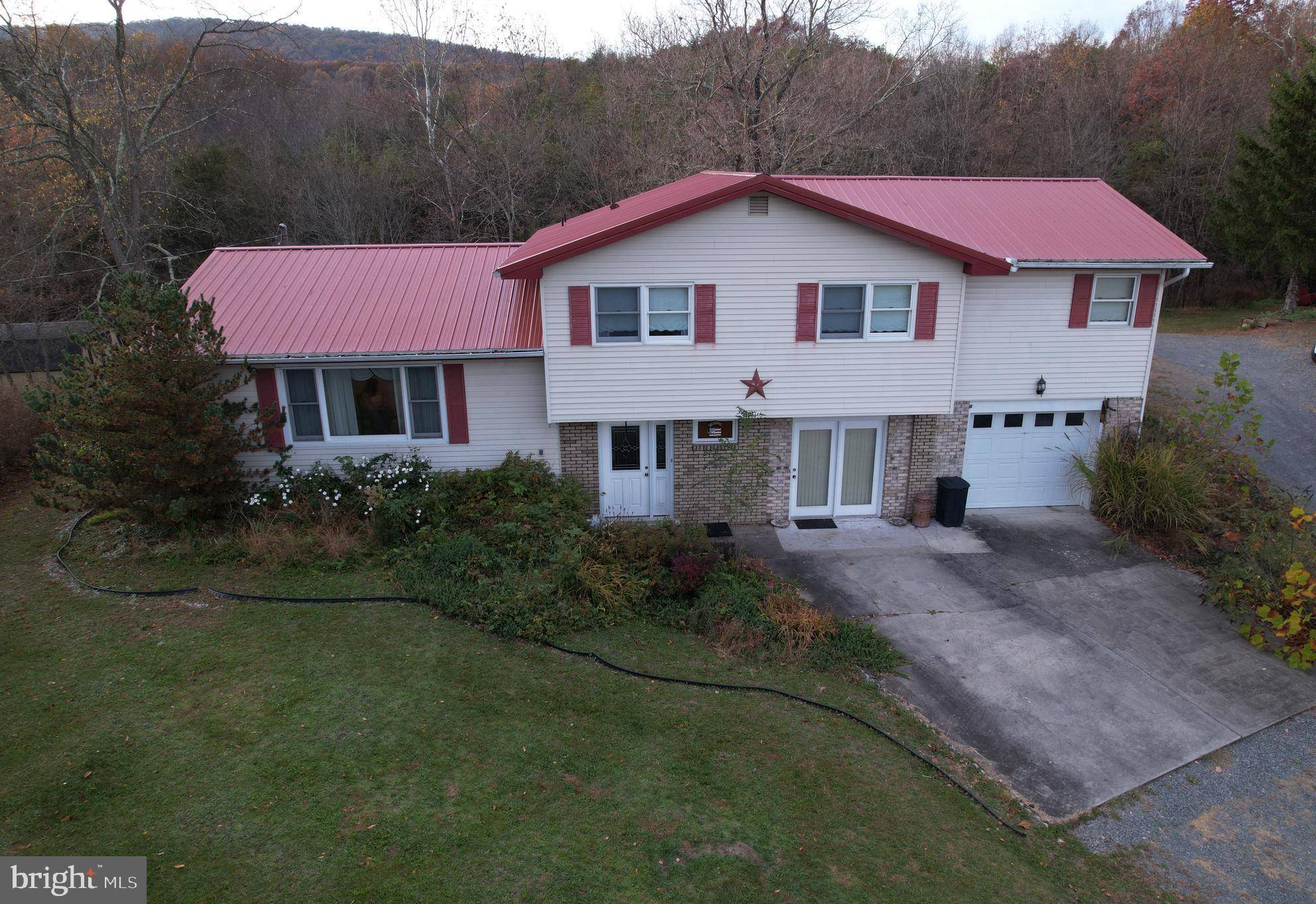 Petersburg, WV 26847,47 GOBBLERS LN