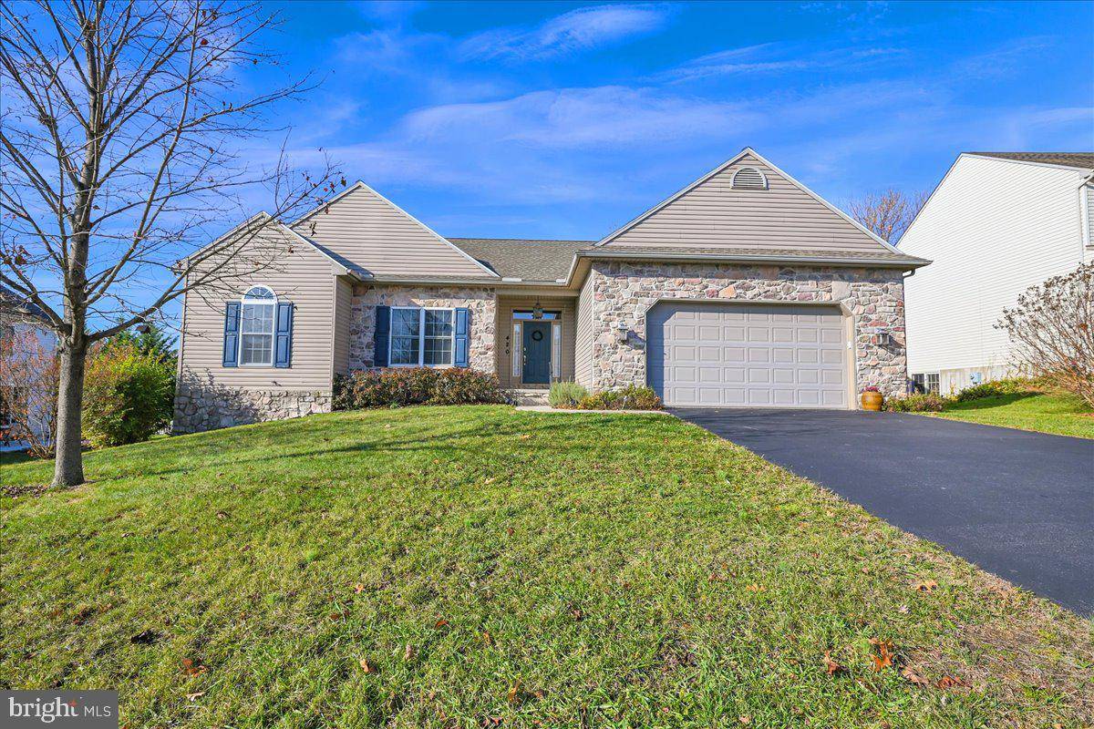 Mount Wolf, PA 17347,420 SILVER MAPLE CT