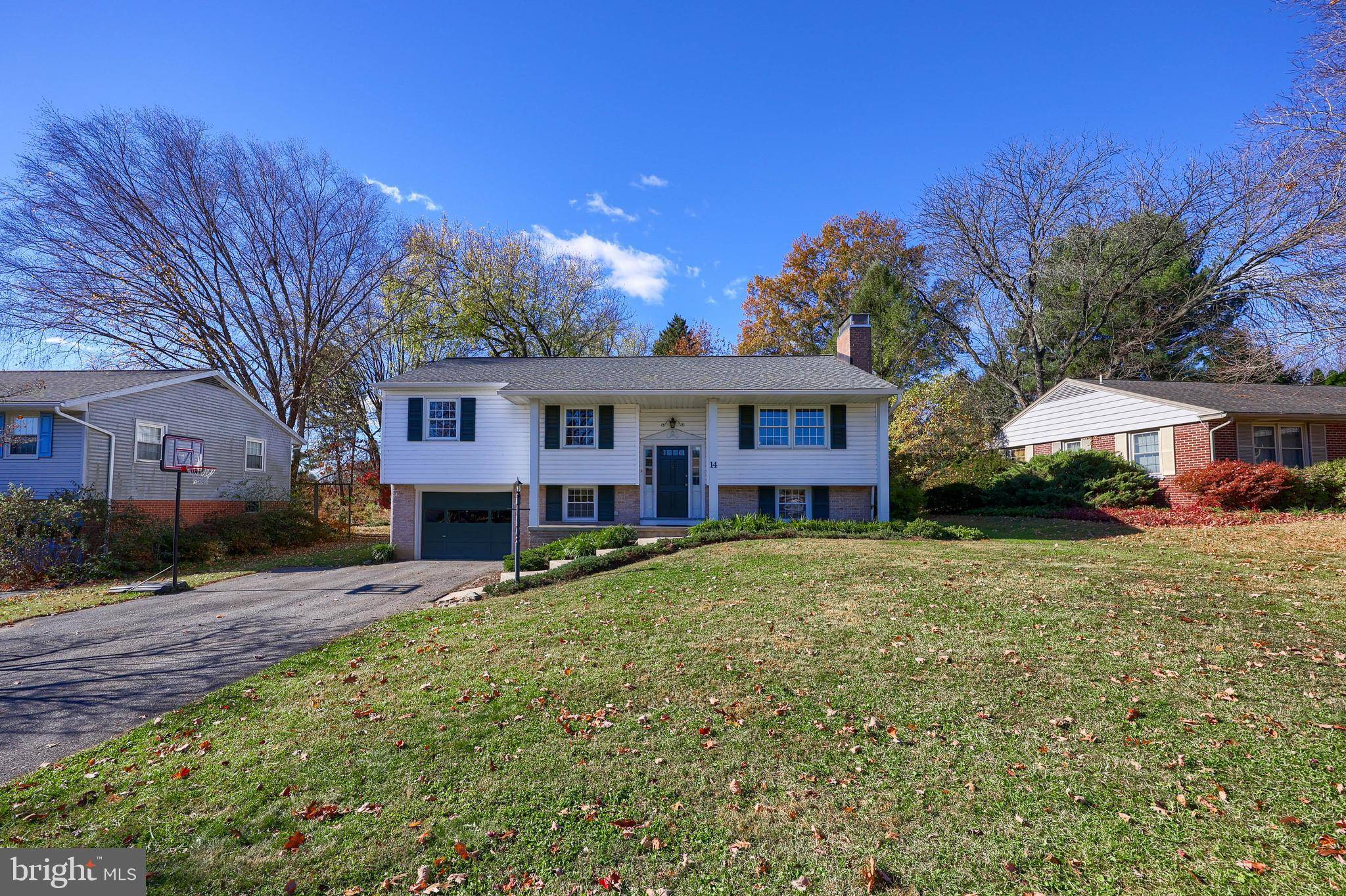 Lancaster, PA 17603,14 FRESH MEADOW DR