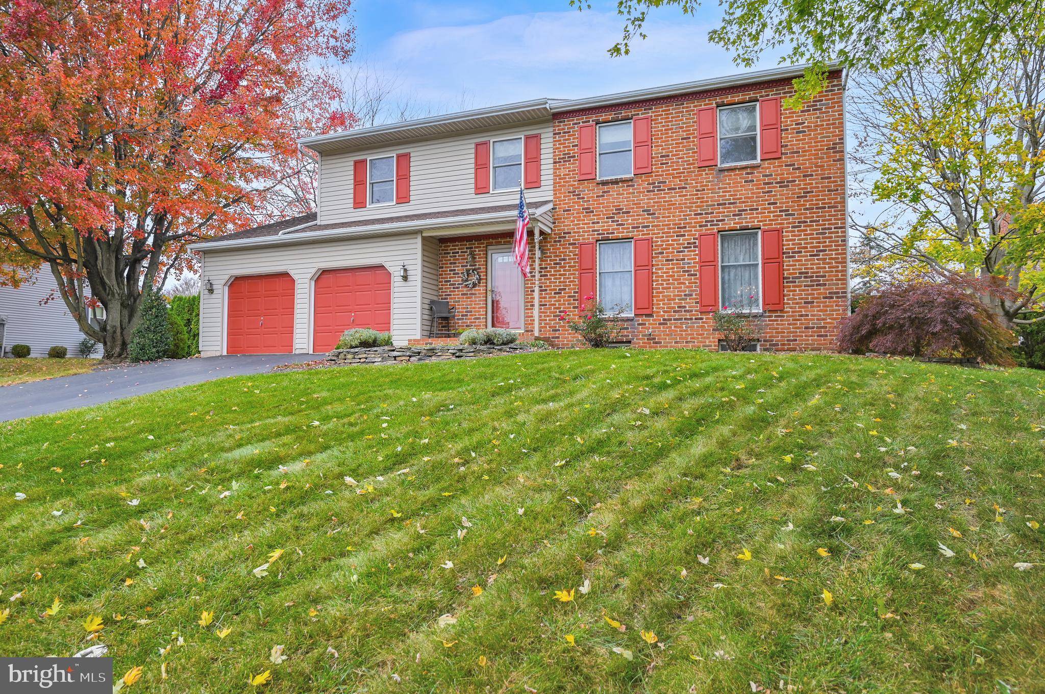 York, PA 17402,404 WHITE ROSE LN