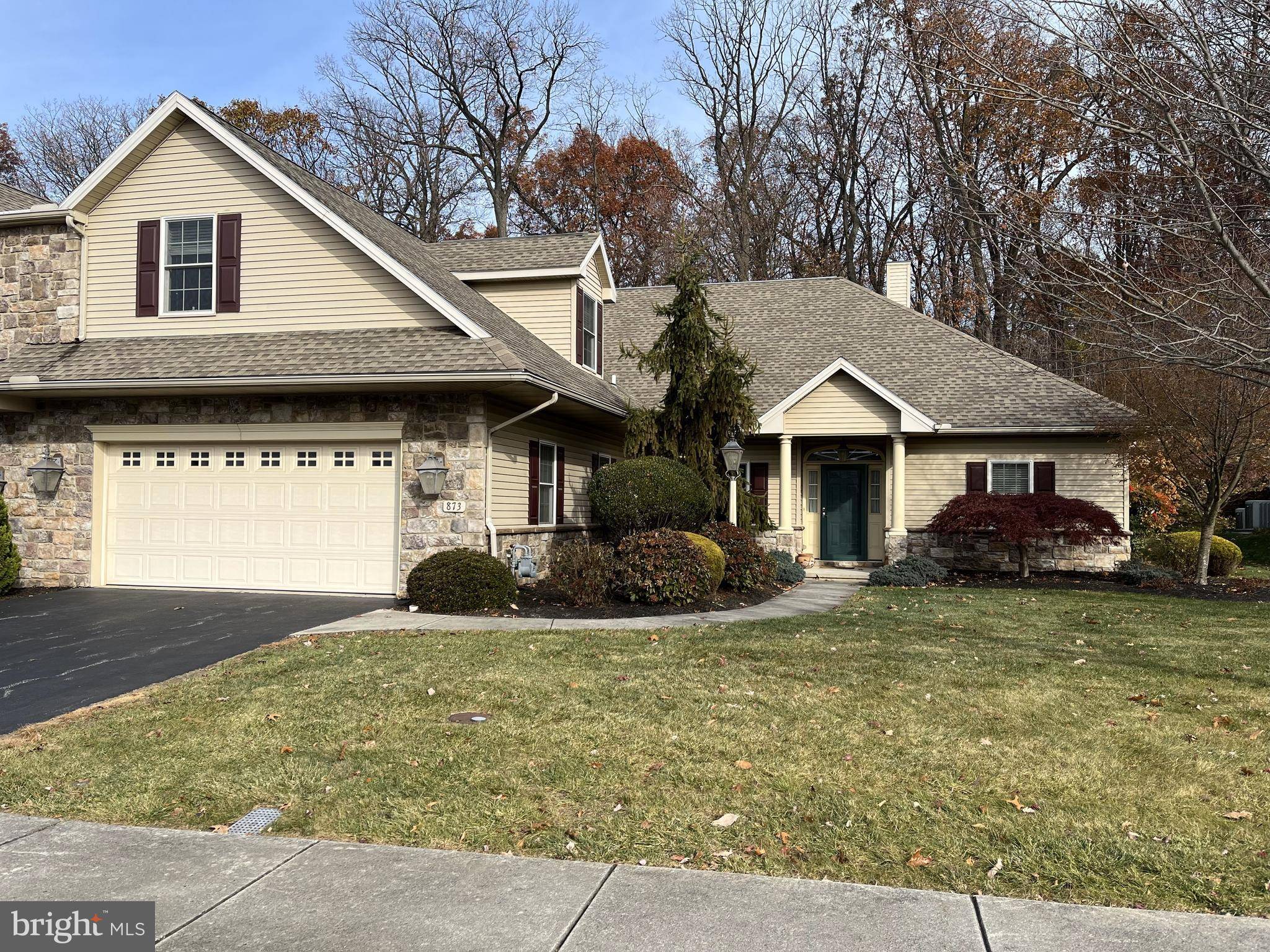 York, PA 17402,873 MEADOW CT