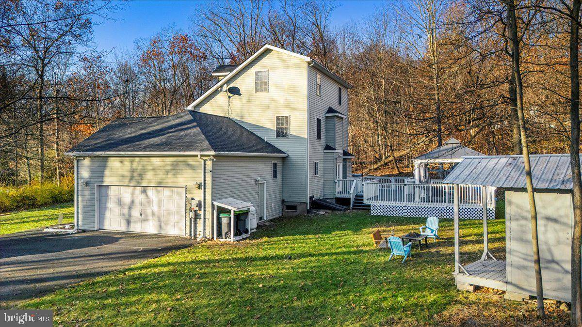 Tannersville, PA 18372,126 TALON DR