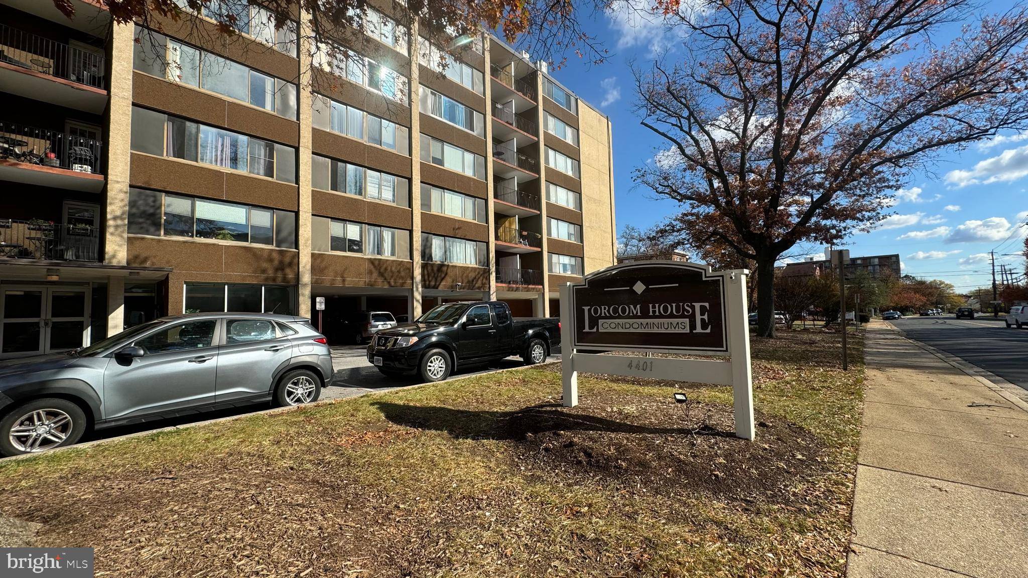 Arlington, VA 22207,4401 CHERRY HILL RD #25