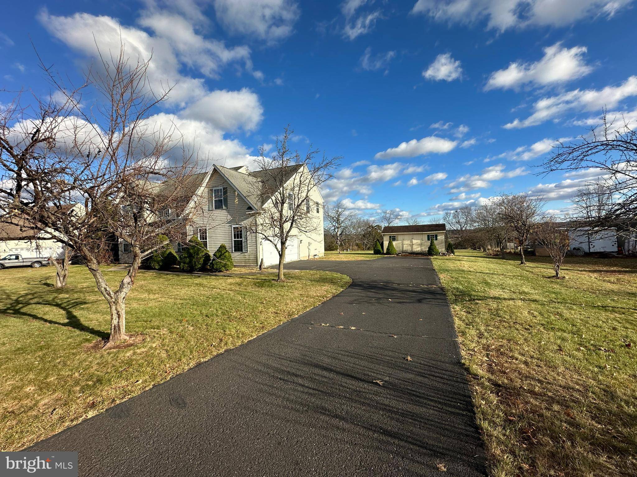 Perkiomenville, PA 18074,106 CLOVER LN