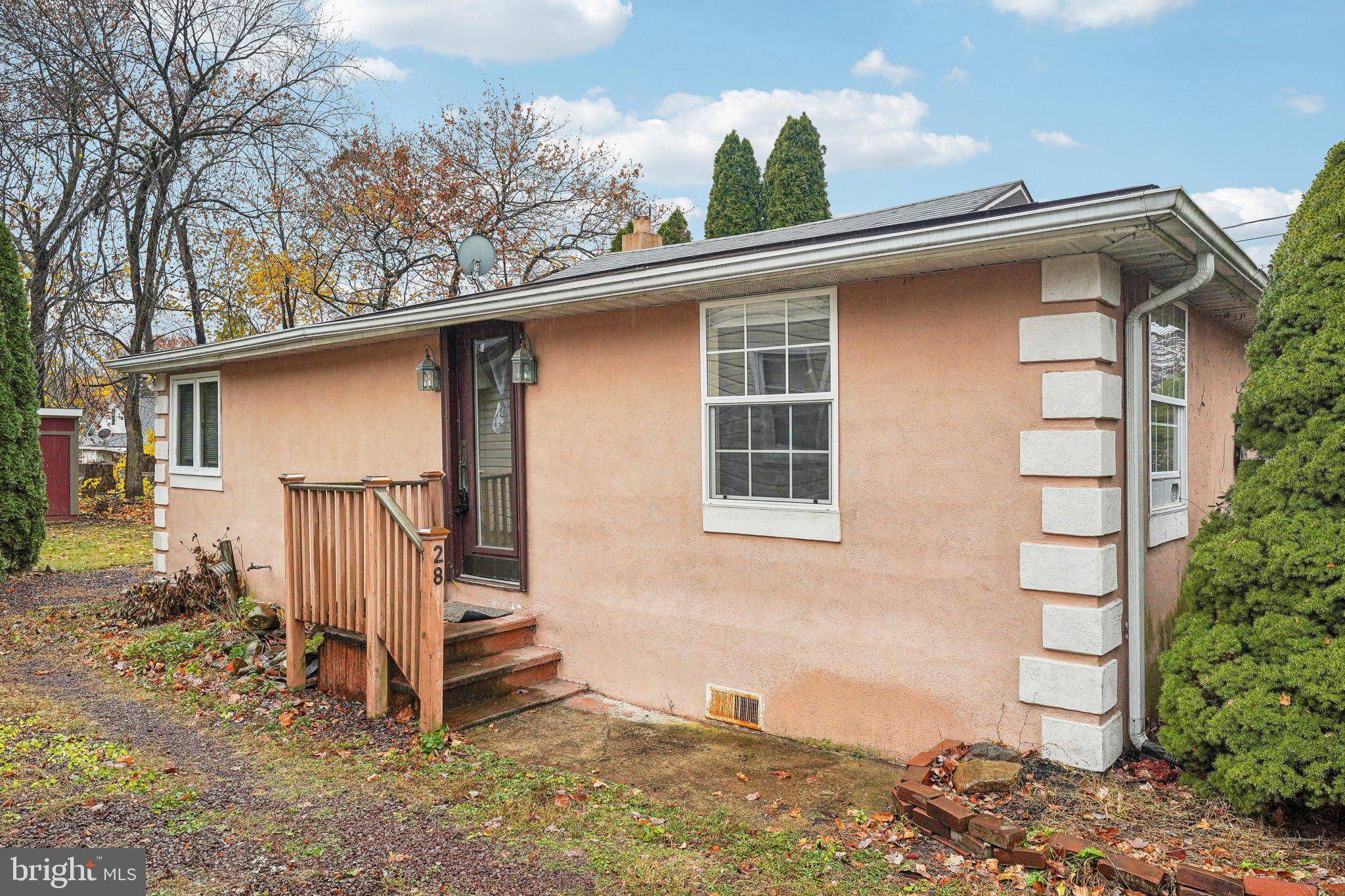 Douglassville, PA 19518,28 3RD ST