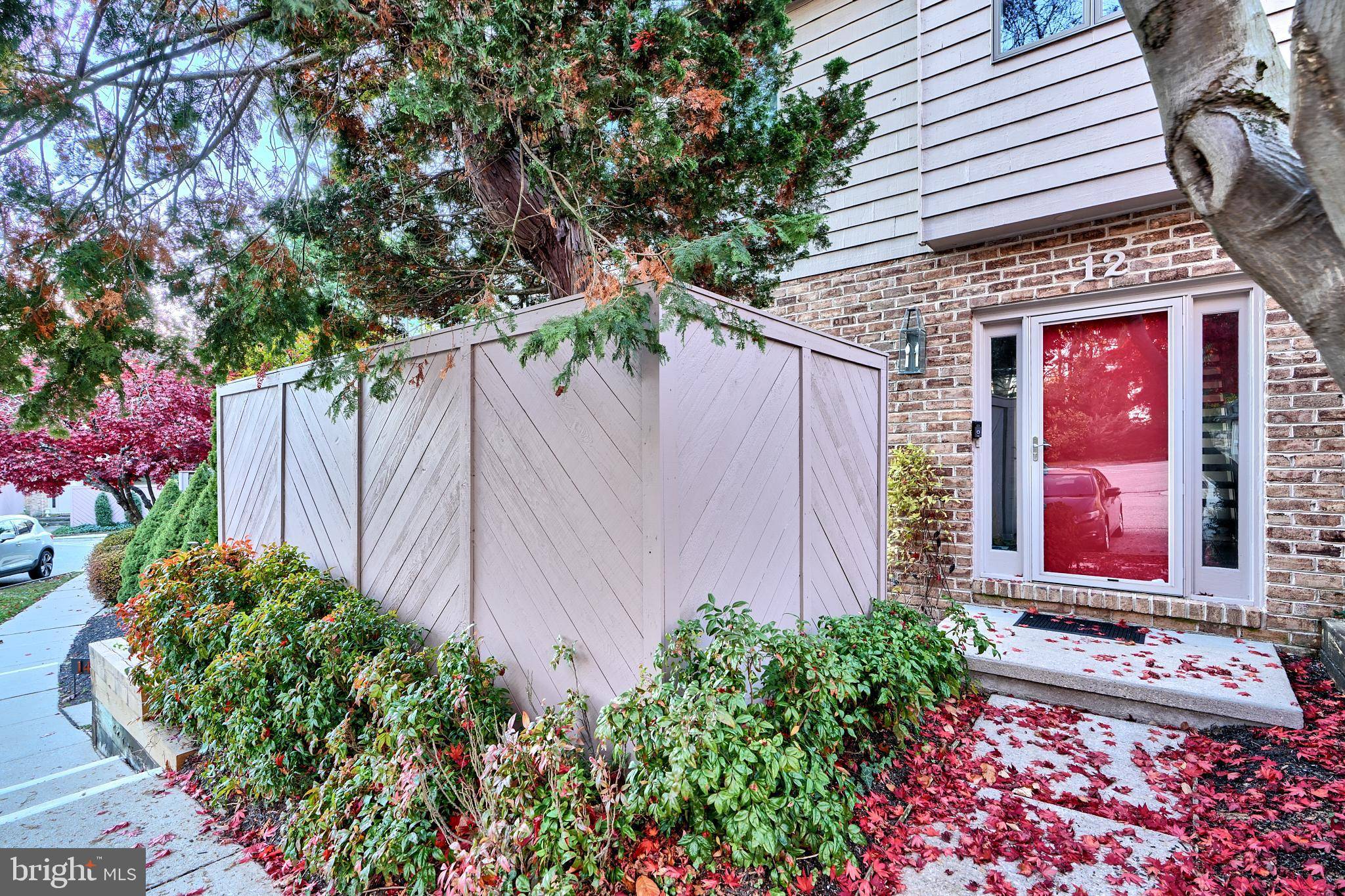 Towson, MD 21204,12 HAMPSHIRE WOODS CT