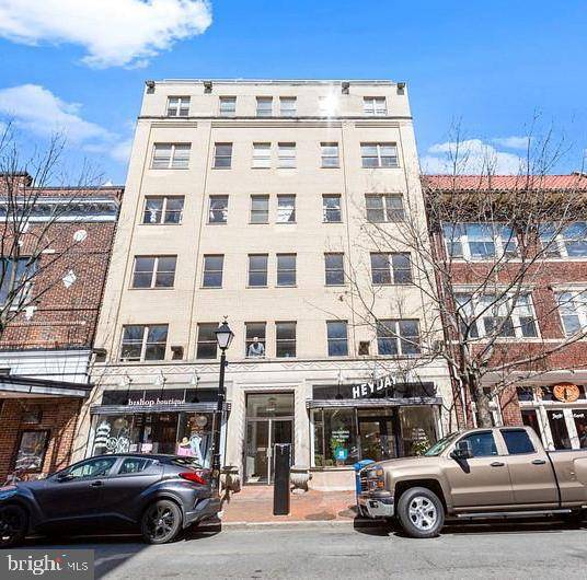 Alexandria, VA 22314,815 KING ST #3C