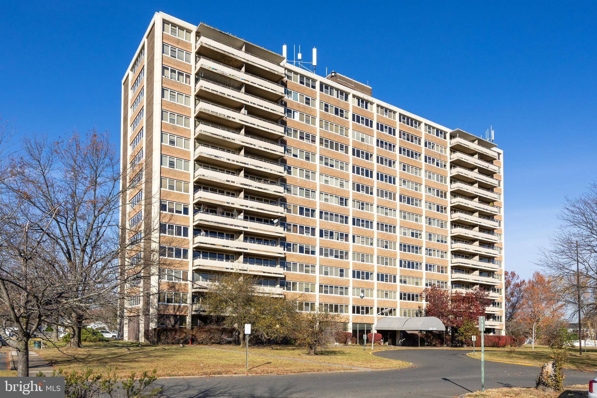 Cherry Hill, NJ 08034,202 BARCLAY TOWERS