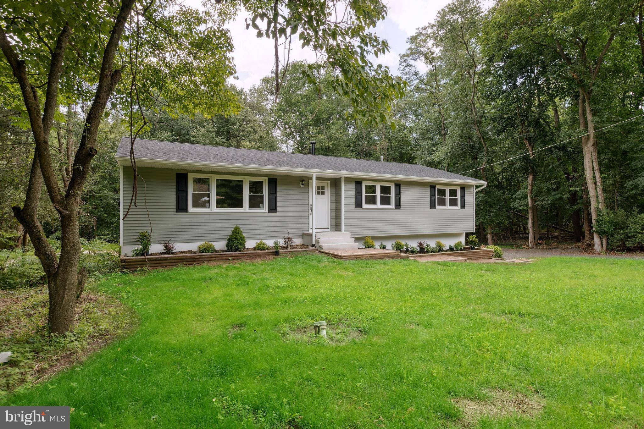 Perrineville, NJ 08535,253 MILLSTONE RD