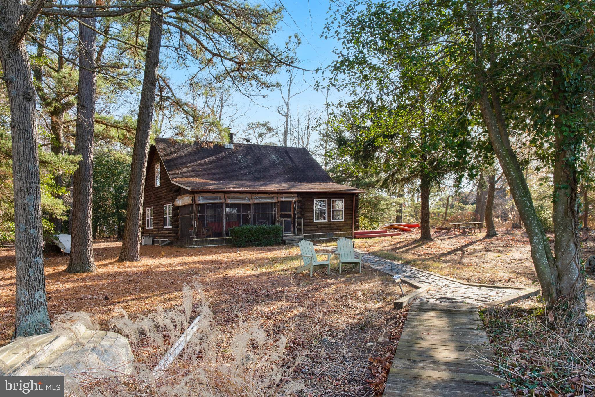 Rock Hall, MD 21661,5092 EDWARDS LN