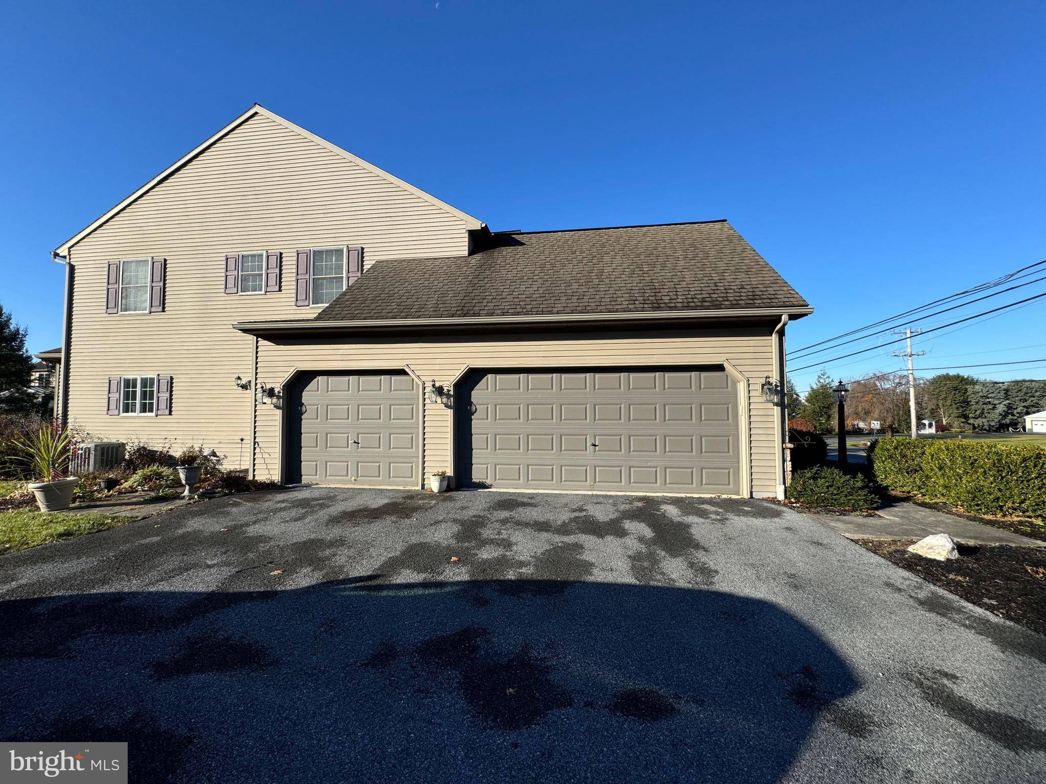 Lititz, PA 17543,610 W ORANGE ST