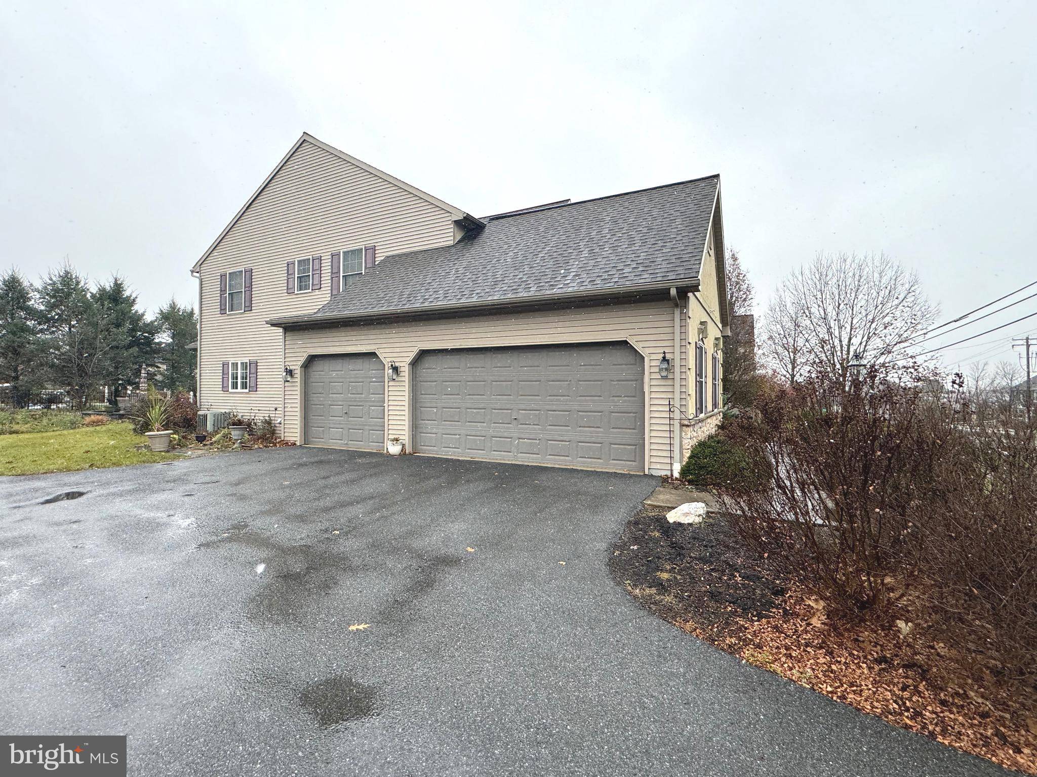 Lititz, PA 17543,610 W ORANGE ST