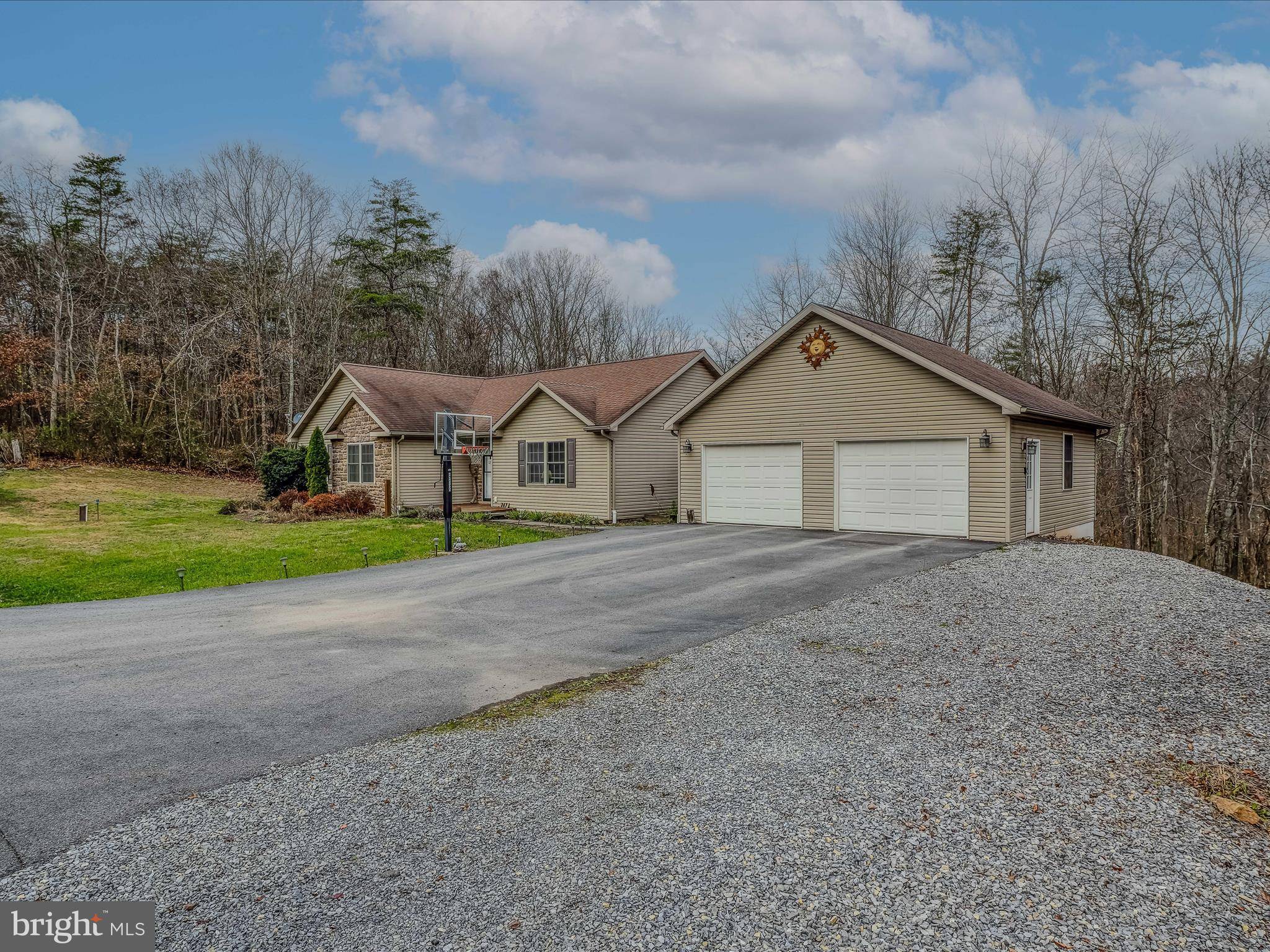 Berkeley Springs, WV 25411,247 PINE ACRE LN