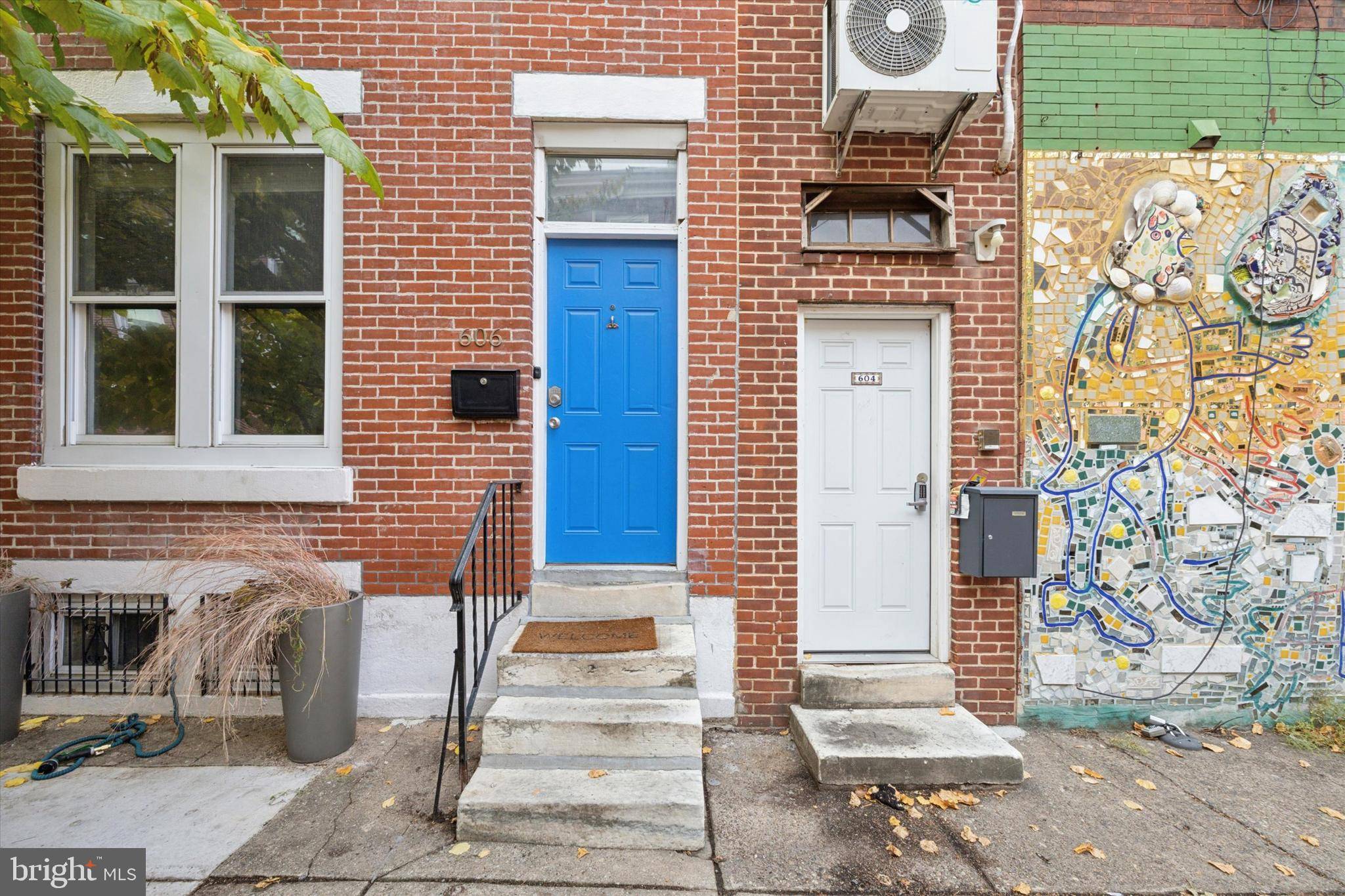 Philadelphia, PA 19147,606 S CLIFTON ST