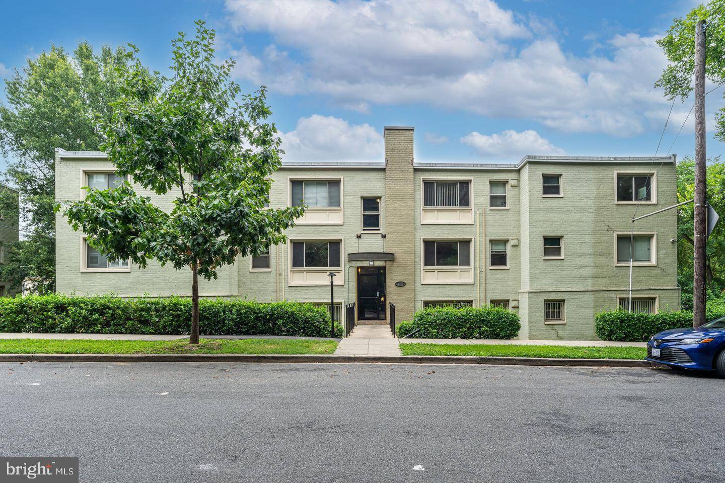 Washington, DC 20020,2844 HARTFORD ST SE #303