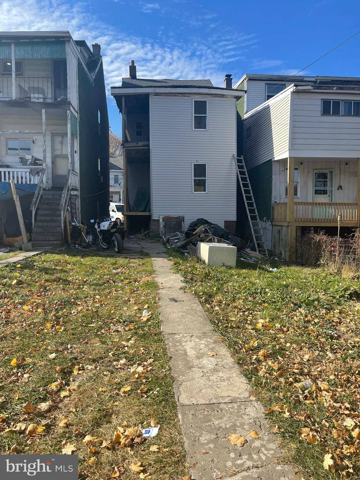Mount Carmel, PA 17851,21 S LOCUST ST