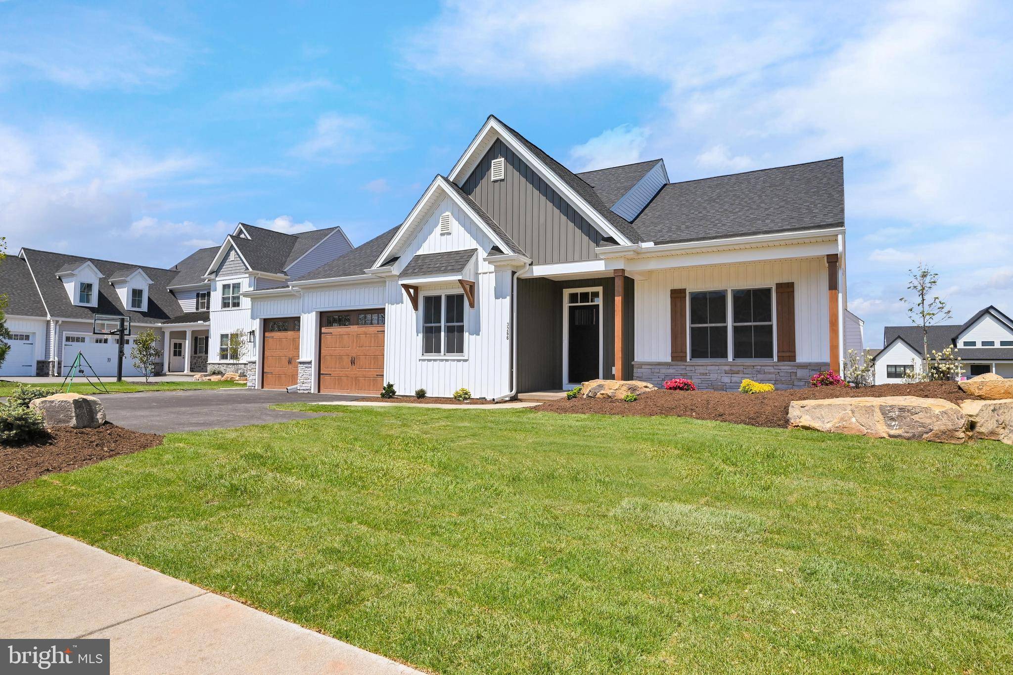 York, PA 17406,3297 WENTWORTH WAY #58