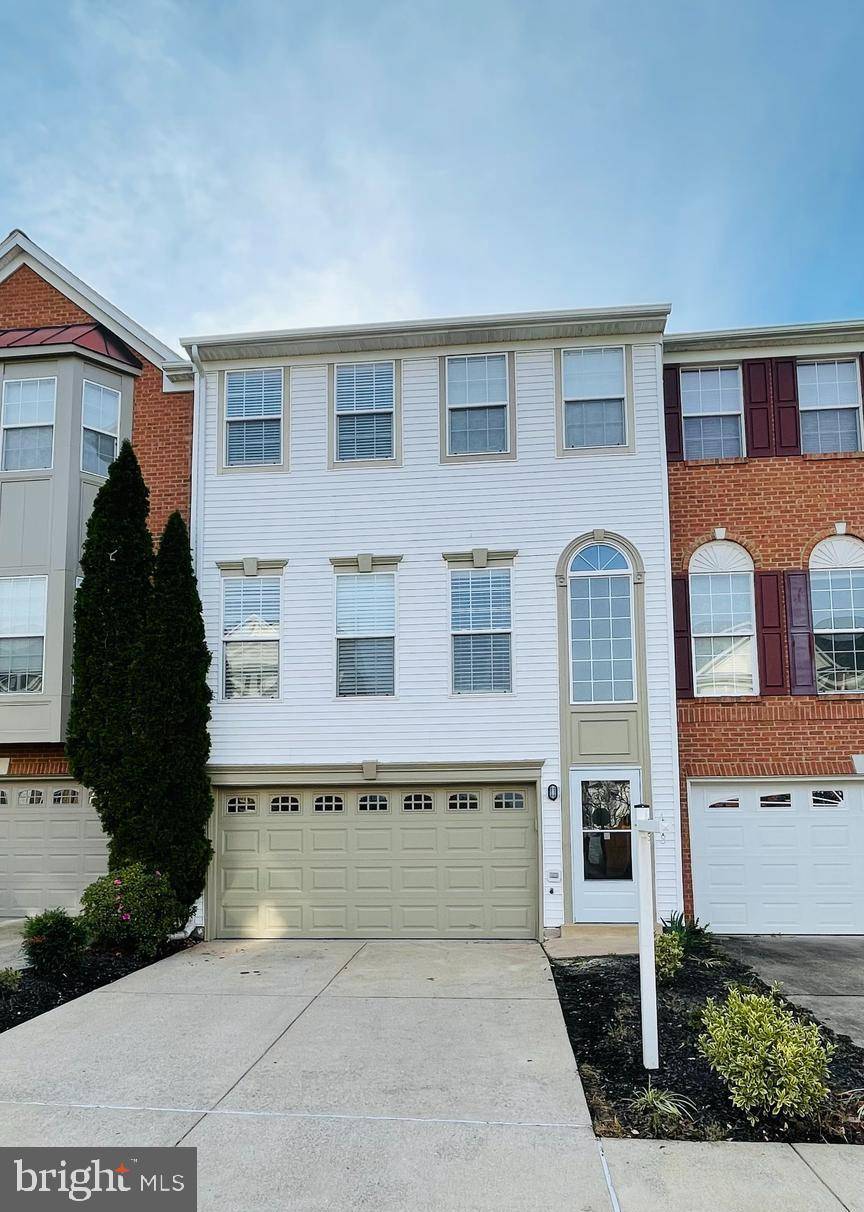 Alexandria, VA 22315,6631 HUNTER CREEK LN