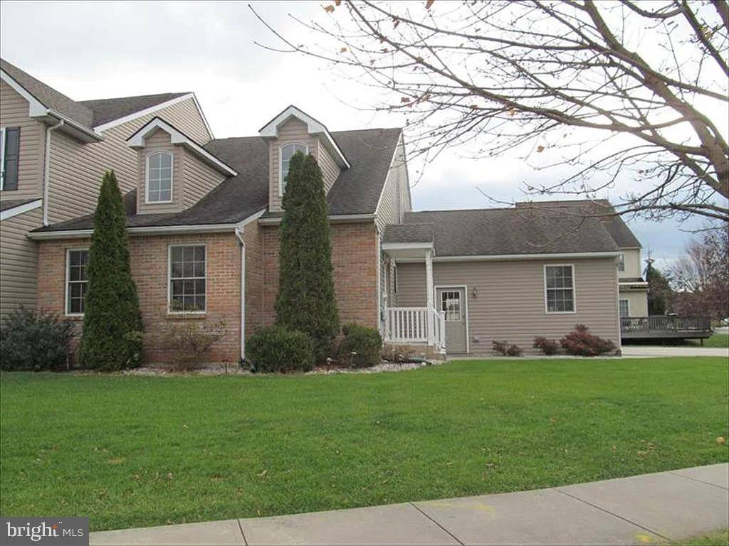 Macungie, PA 18062,1402 MOHR CIR