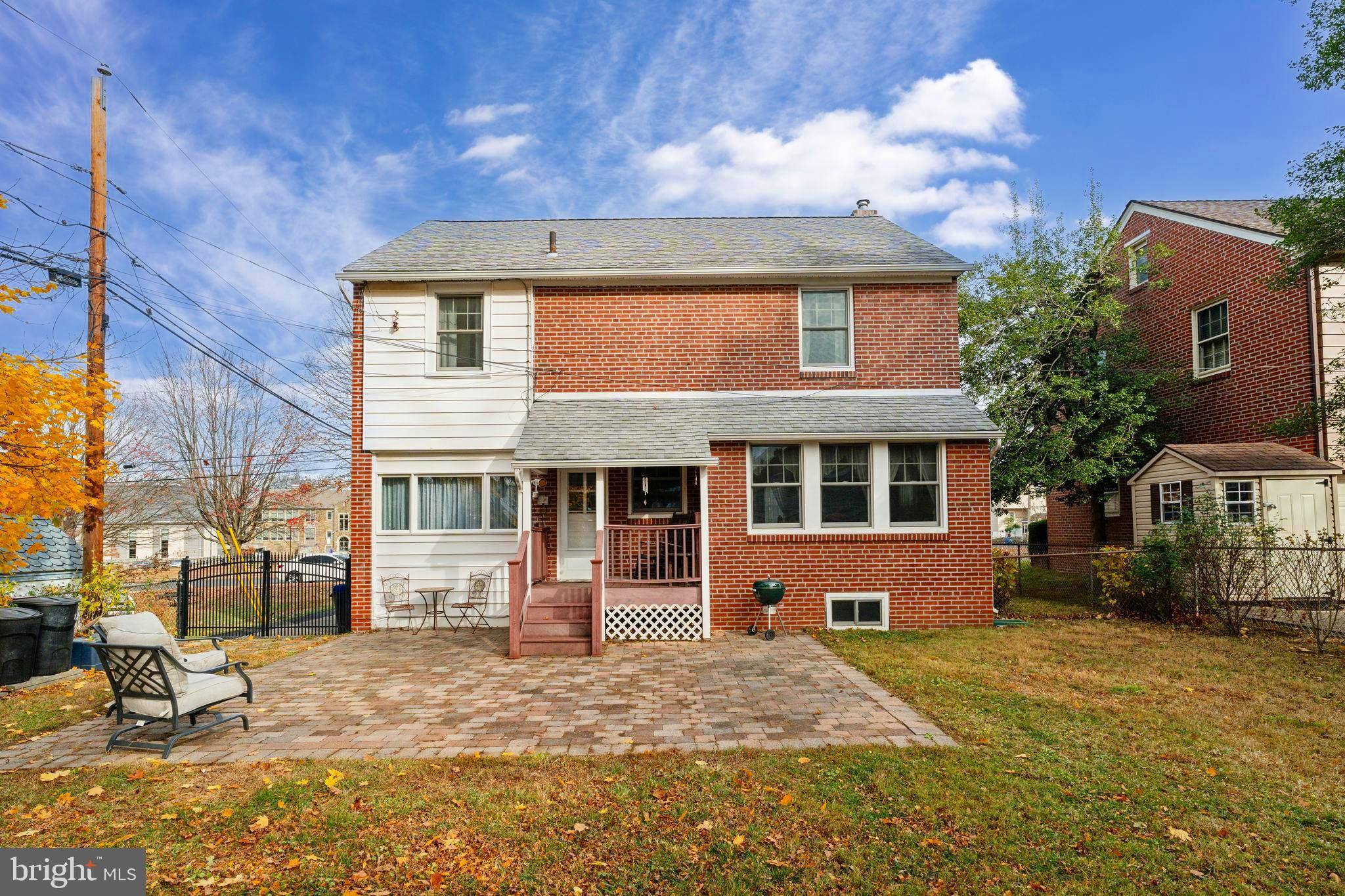 Drexel Hill, PA 19026,1002 ROBERTS AVE