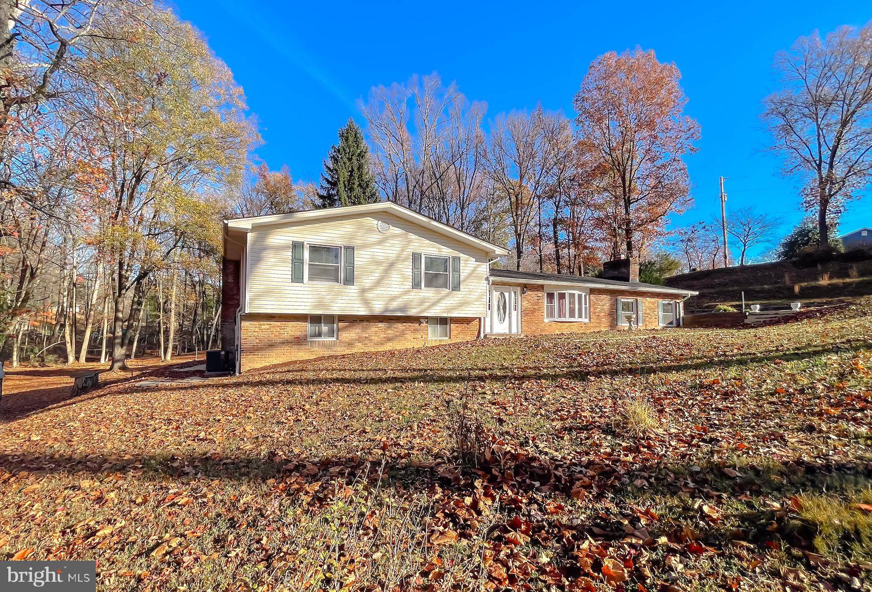 White Plains, MD 20695,8464 CARDINAL LN