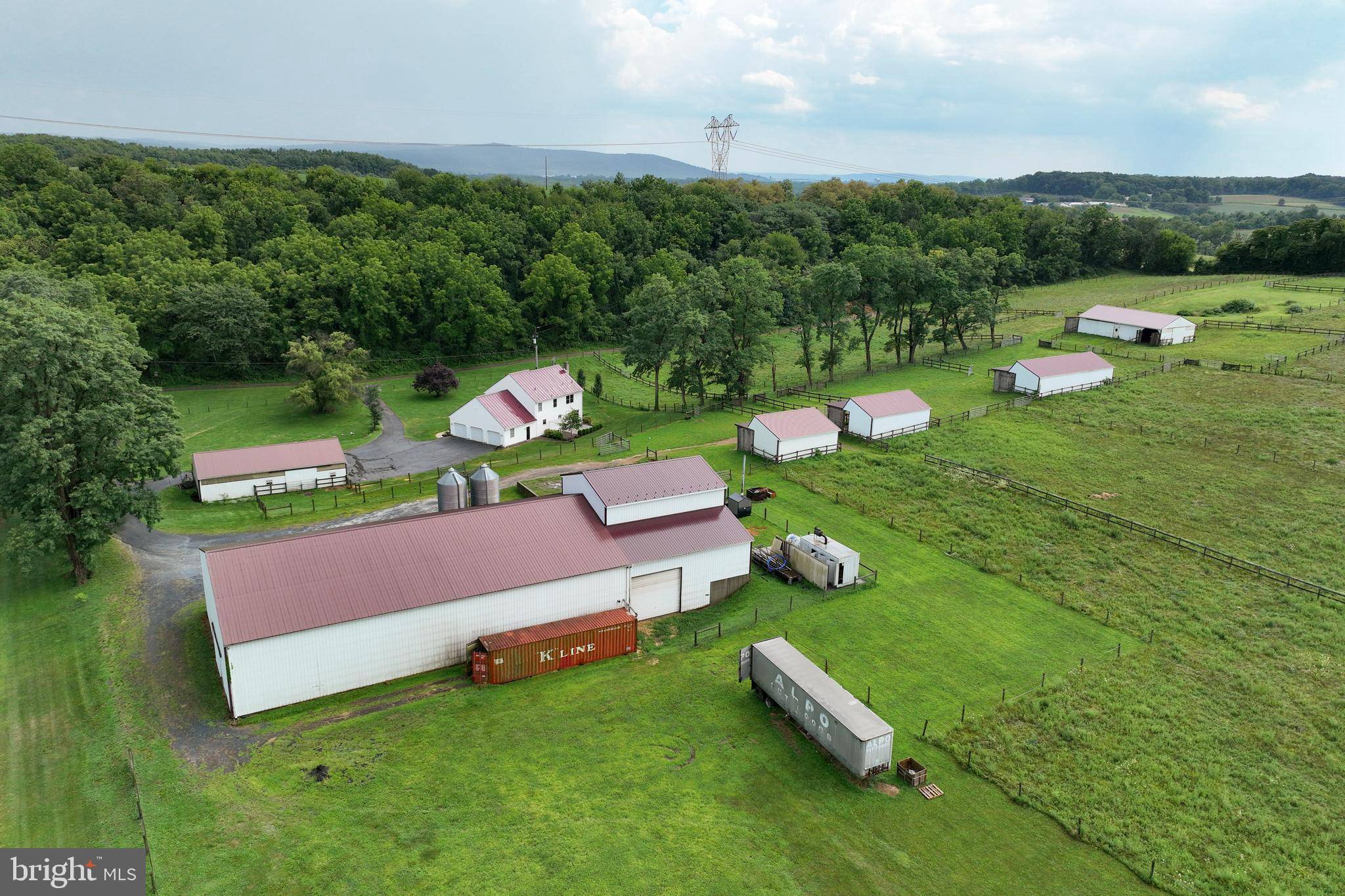 Hamburg, PA 19526,251 W SHORE DR