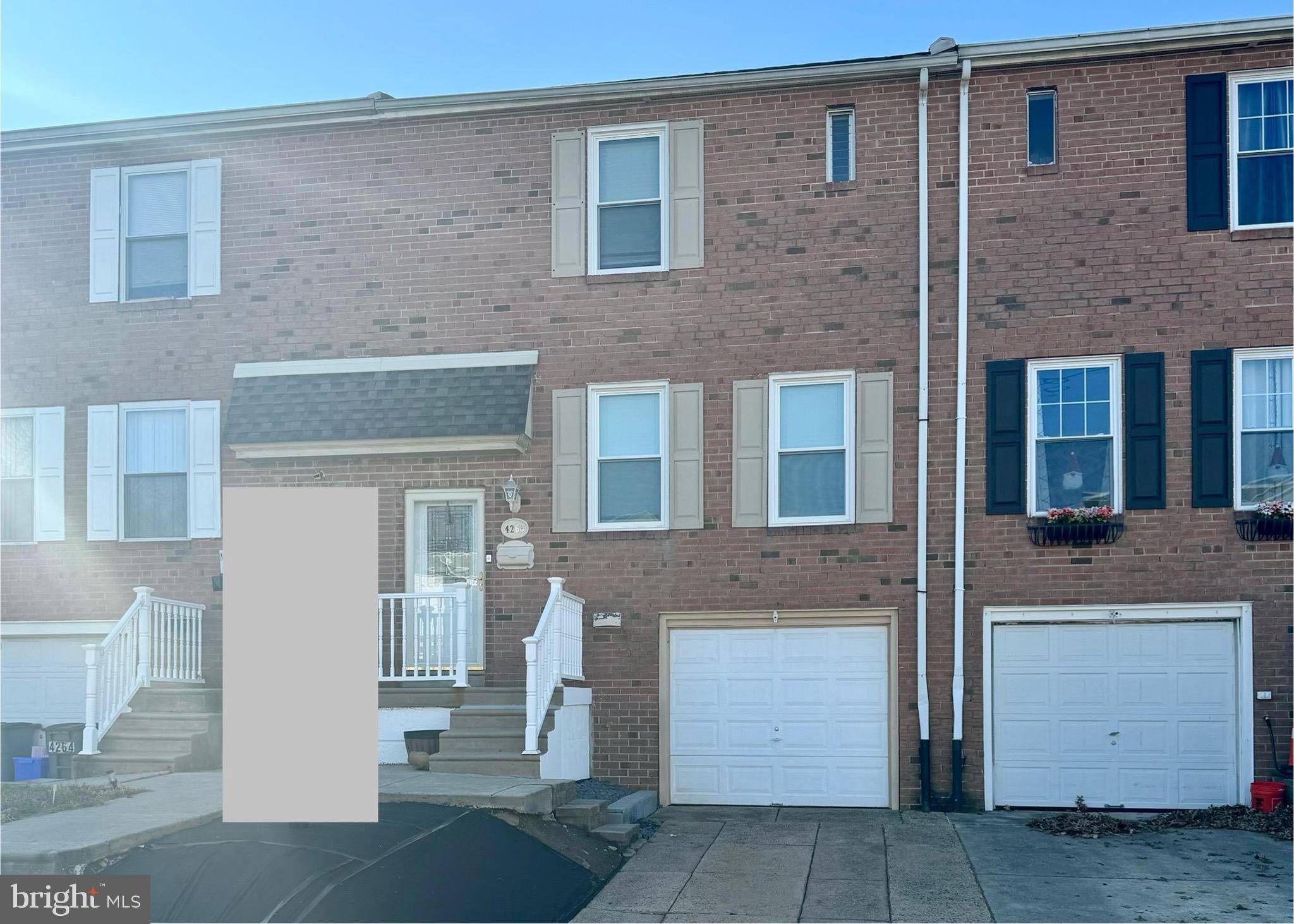 Philadelphia, PA 19154,4266 DEERPATH LN