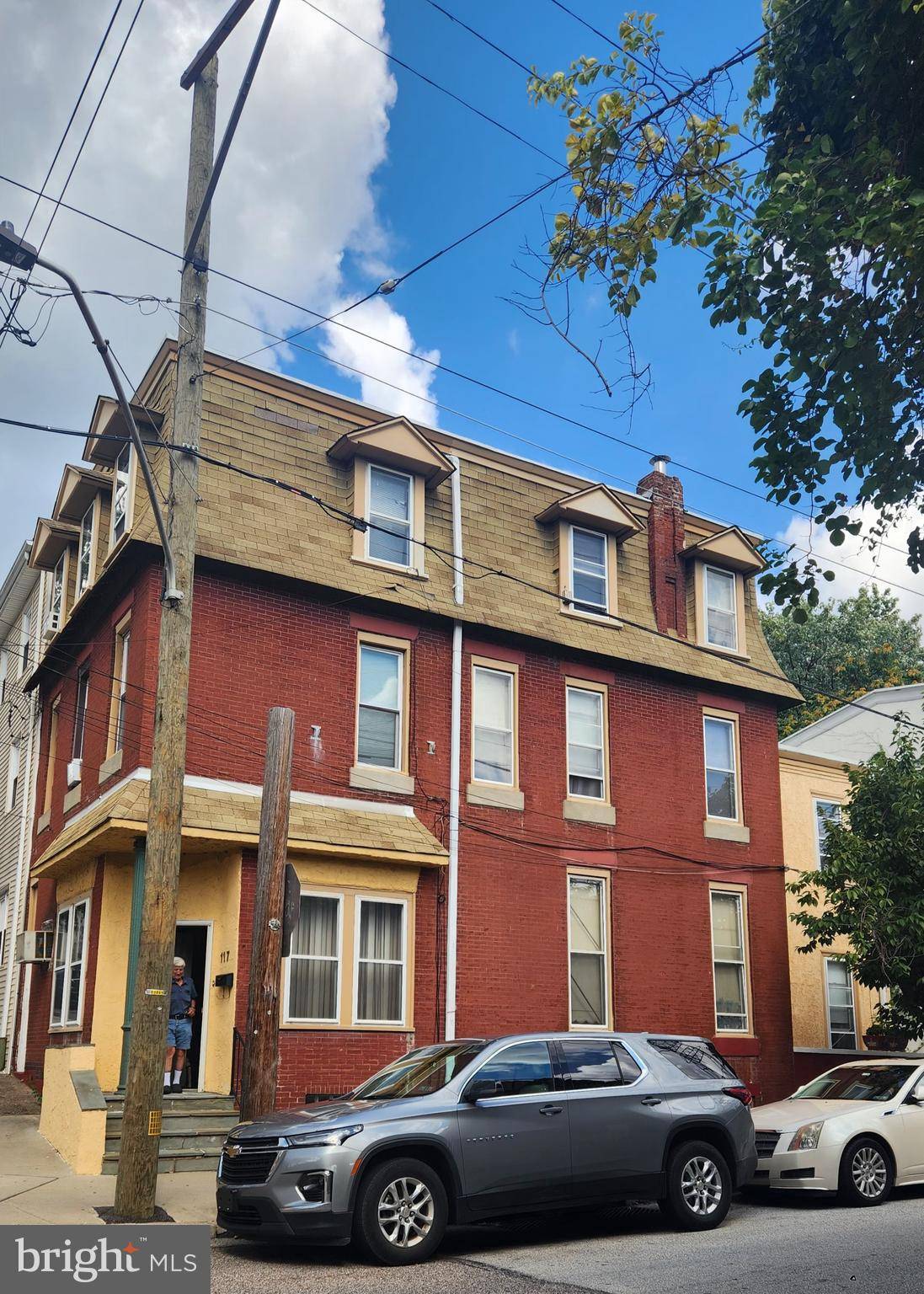 Philadelphia, PA 19127,117 JAMESTOWN ST