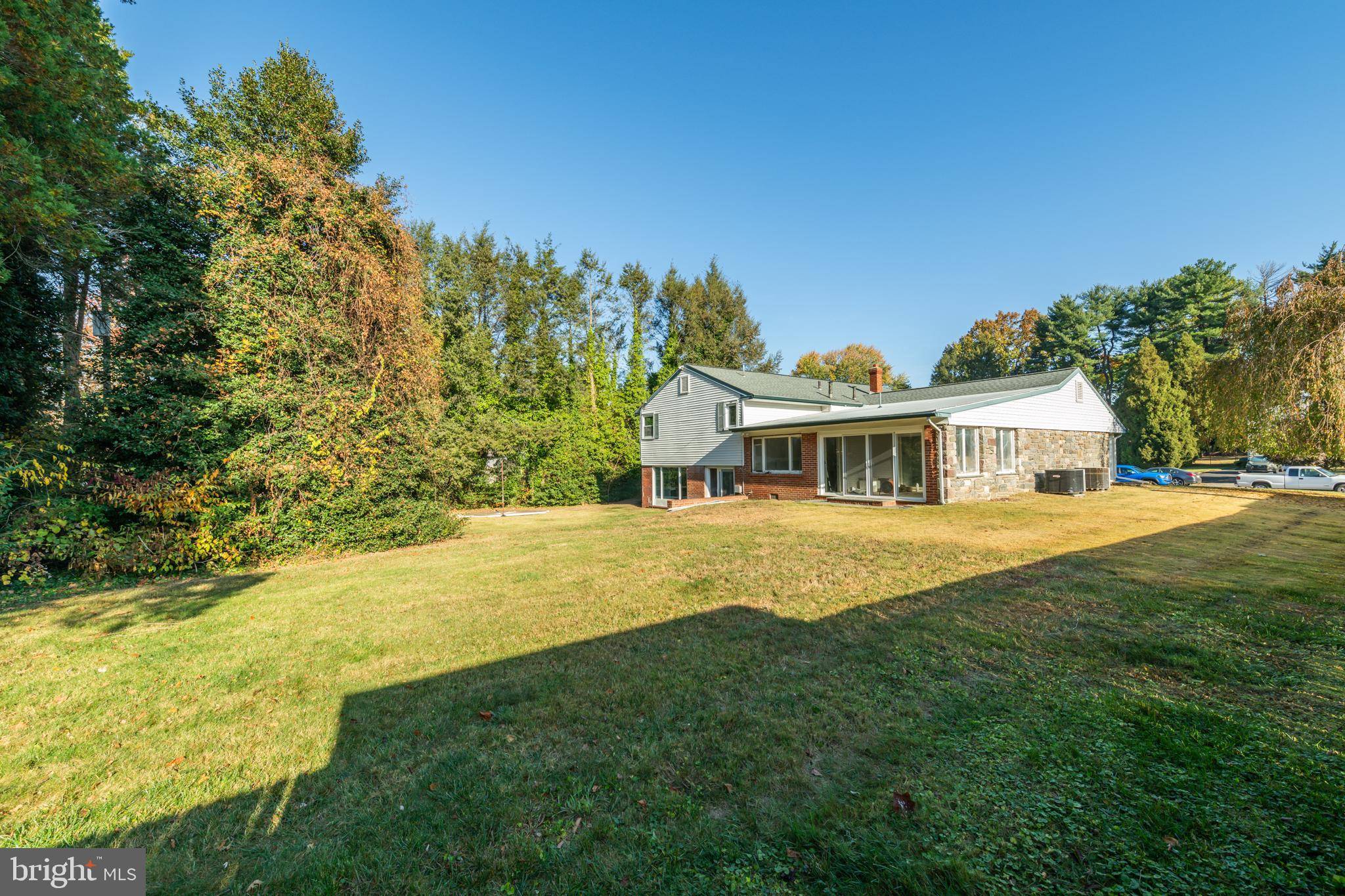 Huntingdon Valley, PA 19006,620 MEADOW RD