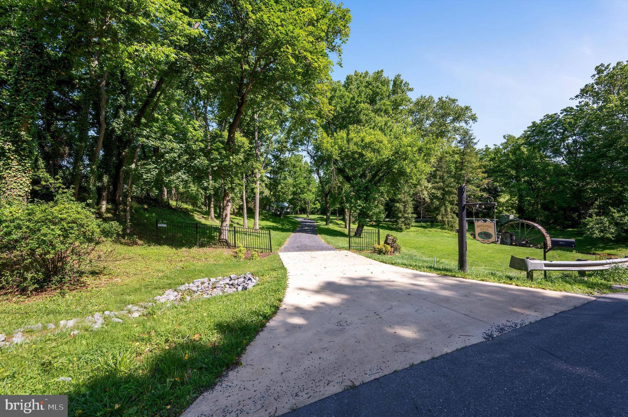 Charles Town, WV 25414,6517 KABLETOWN RD