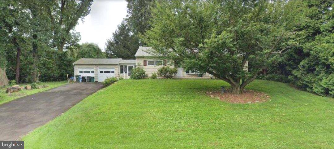 Huntingdon Valley, PA 19006,165 BEECHWOOD DR