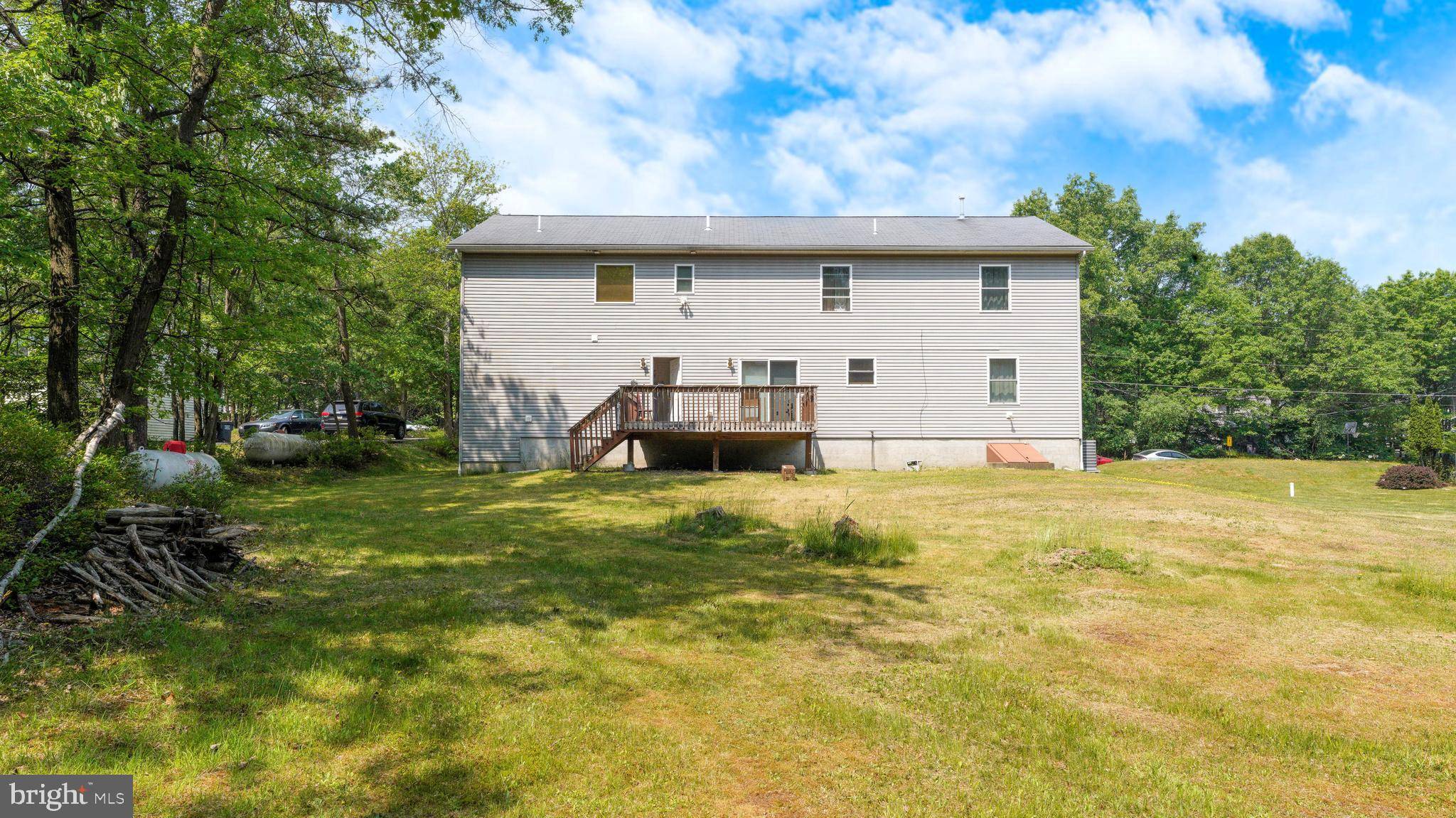 Long Pond, PA 18334,152 GRANITE RD