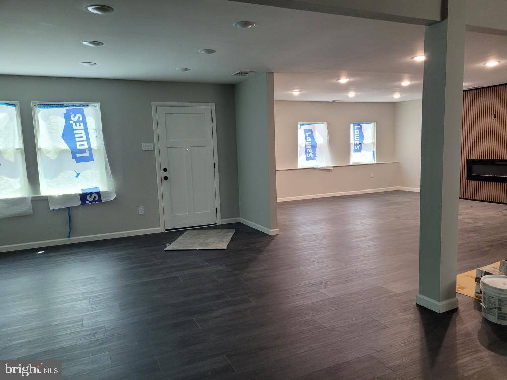 Carneys Point, NJ 08069,100 WISTERIA LN