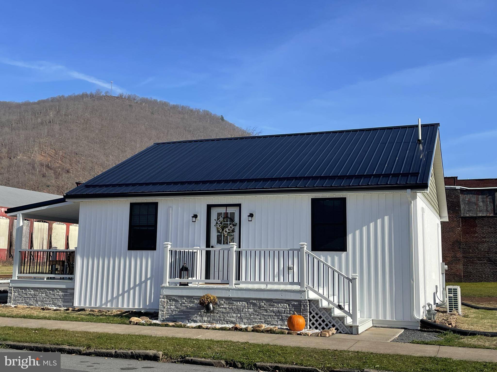 Renovo, PA 17764,300 ERIE AVENUE