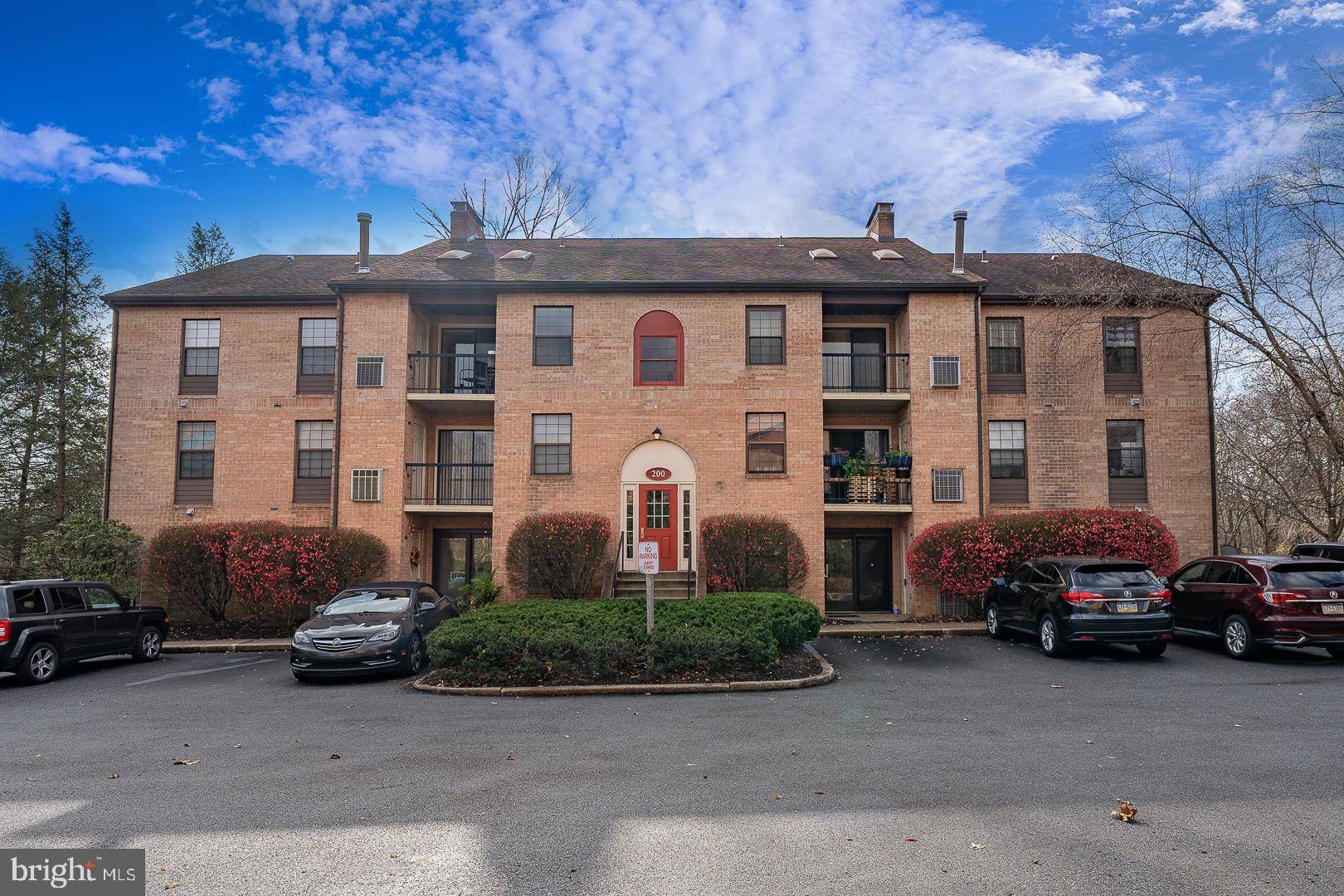 Wayne, PA 19087,231 WASHINGTON PLACE #231