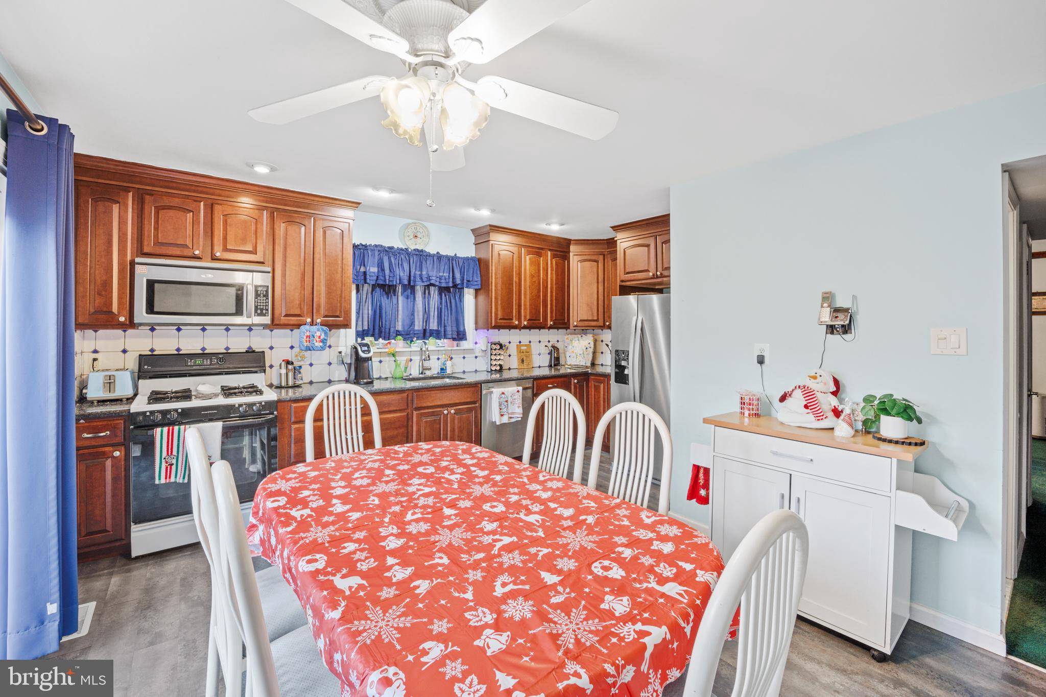 Philadelphia, PA 19114,9216 WISSINOMING ST