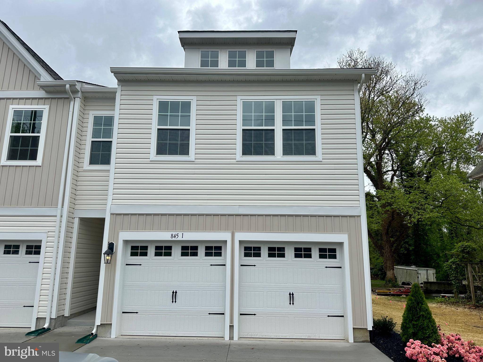 West Cape May, NJ 08204,845 BROADWAY #1
