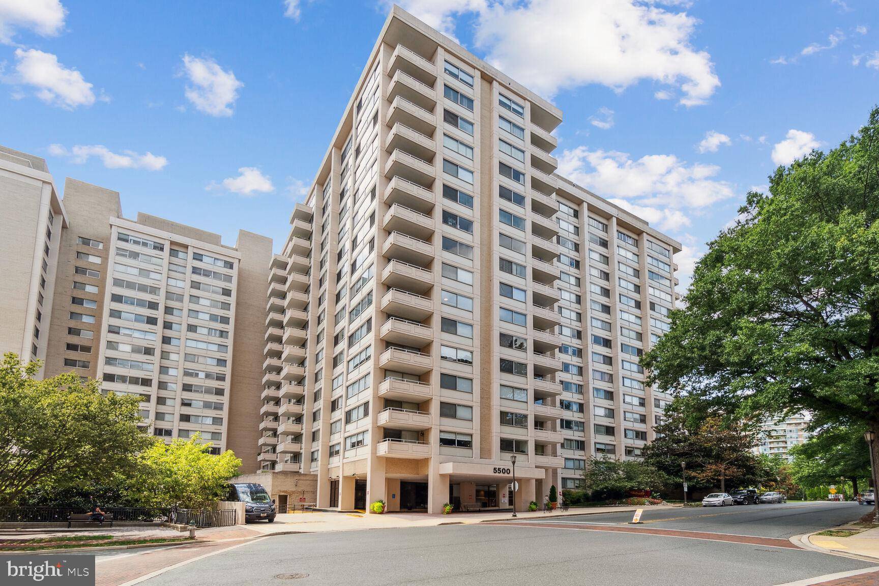 Chevy Chase, MD 20815,5500 FRIENDSHIP BLVD #2423N