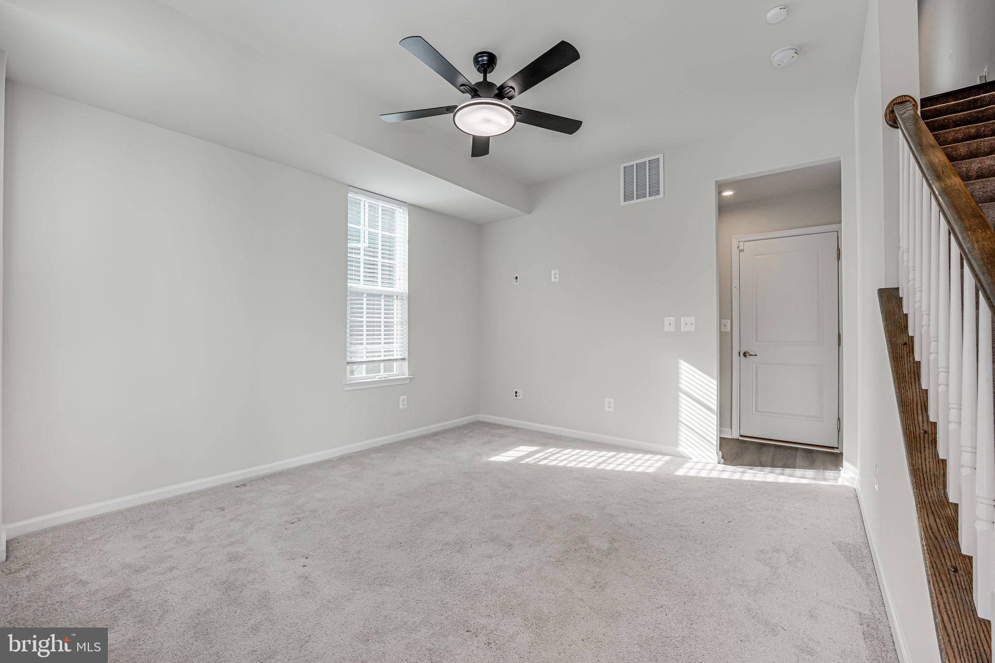 Triangle, VA 22172,18343 REAPER HILL CT