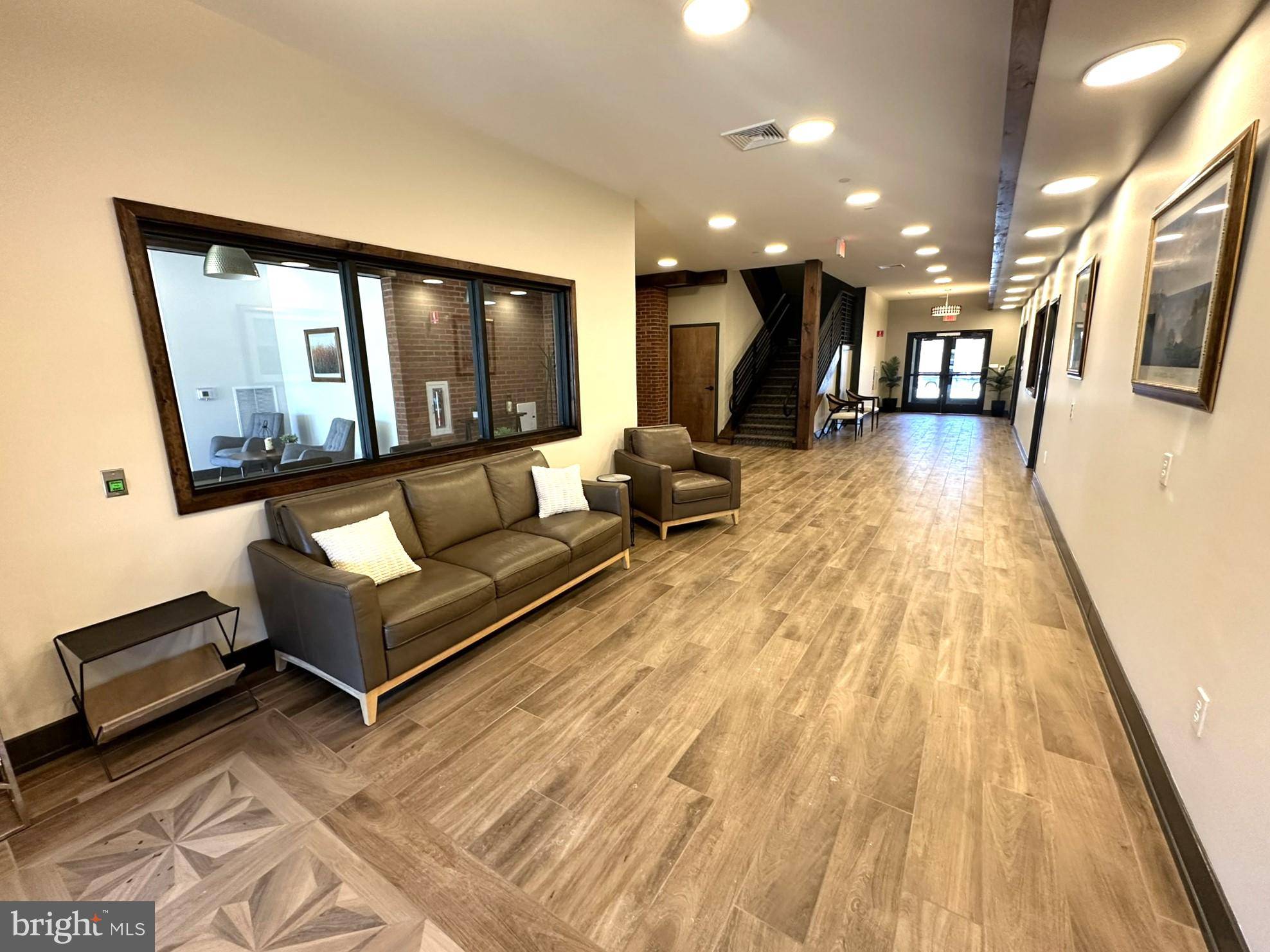 Chalfont, PA 18914,409 W BUTLER AVE #215 (A-02)
