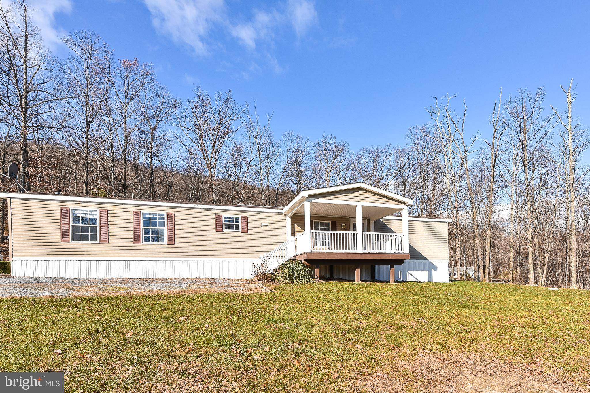 Hedgesville, WV 25427,302 GOLLER HILL LN