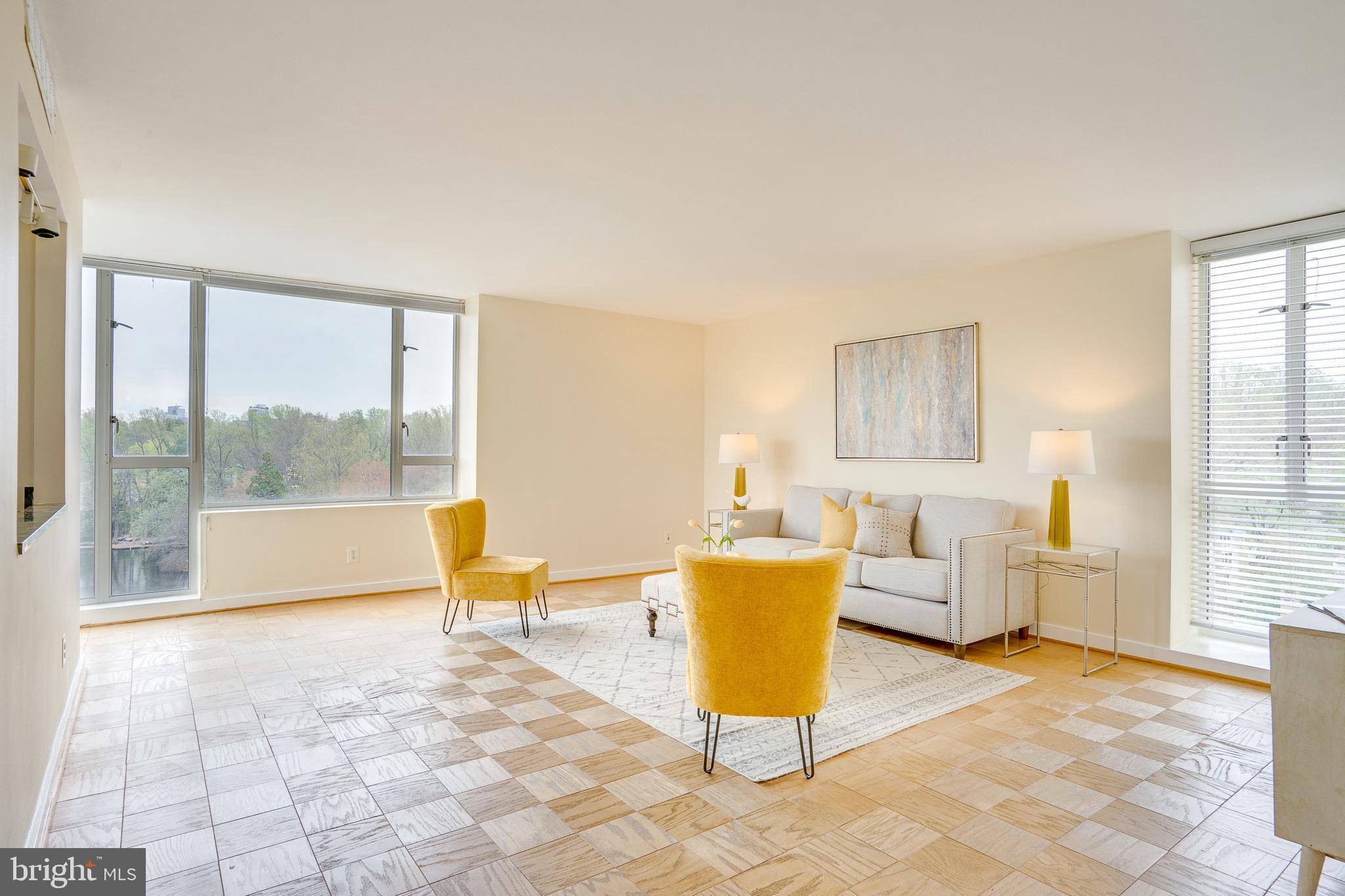 Reston, VA 20190,11400 WASHINGTON PLZ W #803